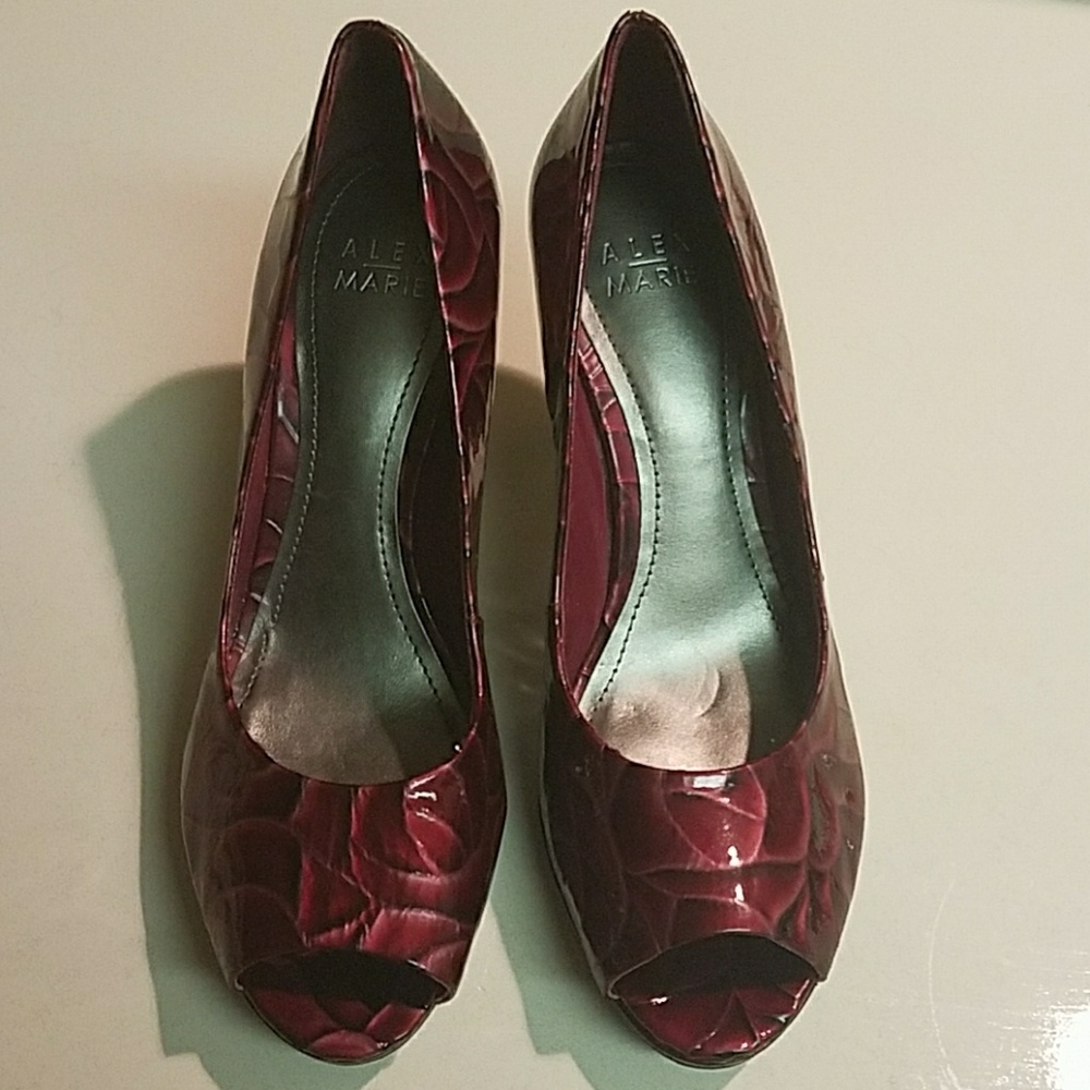 Burgundy peeptoes